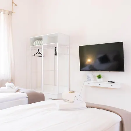 Modernes Am Park Ruhig, Komfortabel, Handtuecher, Bettwaesche, Magentatv Lejlighed